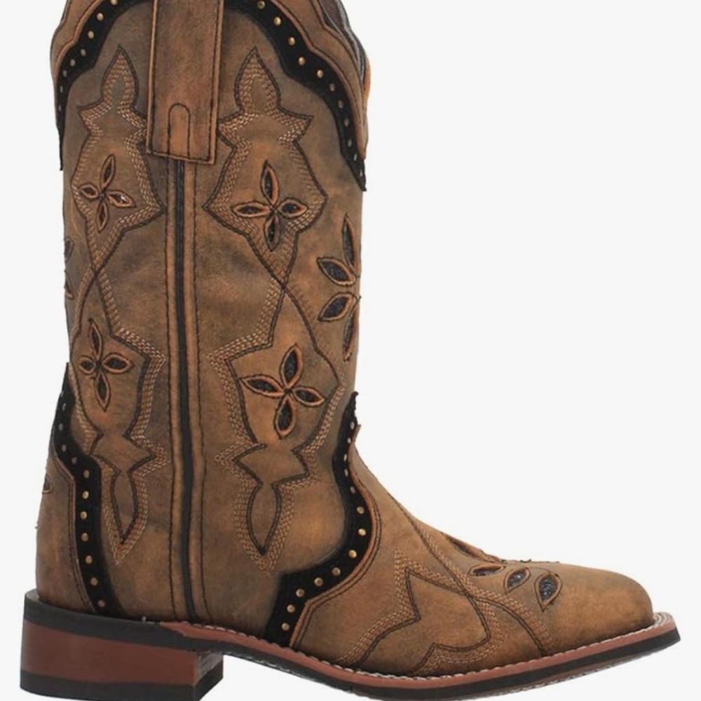 women’s cowgirl boots